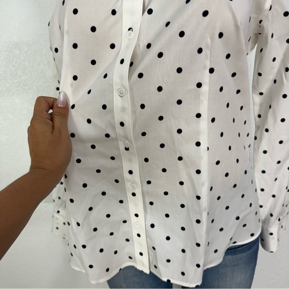 Talbots no iron polka dot button down blouse long sleeve shirt worms. Size 12 - Picture 11 of 16